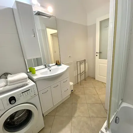 Gli Ulivi Della Monda Finale Ligure