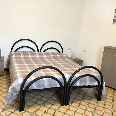 Gli Ulivi Della Monda Finale Ligure