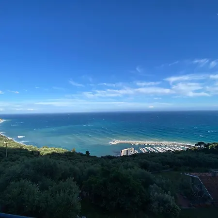 Gli Ulivi Della Monda Сasa de vacaciones Finale Ligure