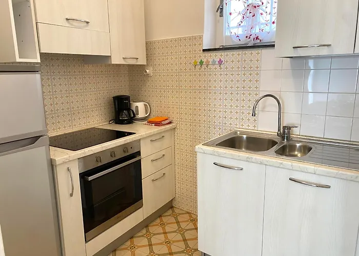 Gli Ulivi Della Monda * Finale Ligure